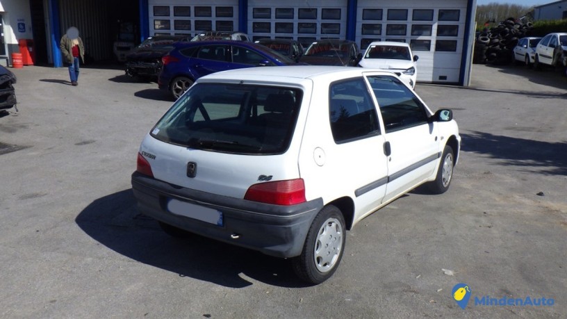 peugeot-106-10i-n12461-big-2