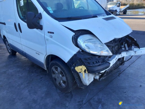 renault-trafic-ii-20-dci-115-l1h1-ref-315405-big-3