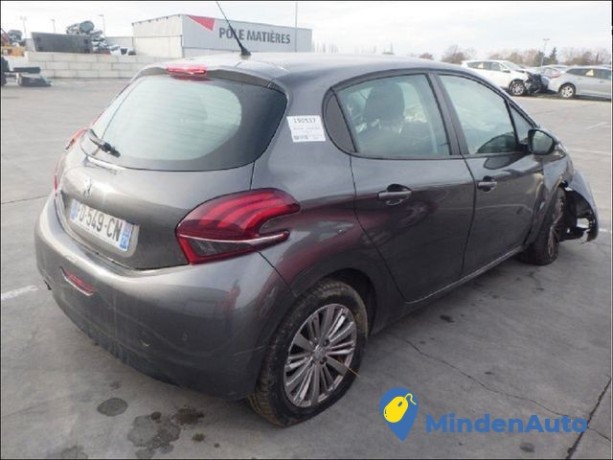 peugeot-208-active-12-puretech-82-82cv-61kw-big-3