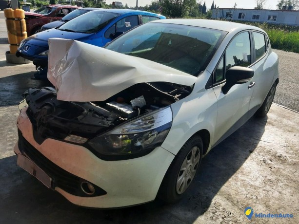 renault-clio-iv-15-dci-75-business-ref-321470-big-2