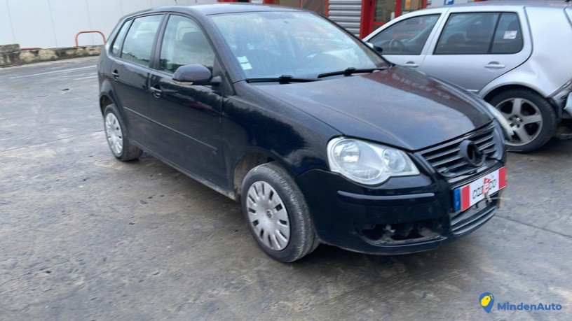 volkswagen-polo-4-phase-2-big-0