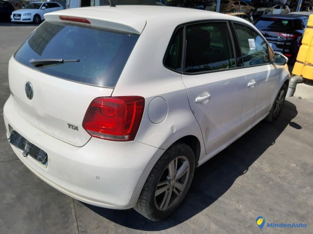 volkswagen-polo-v-16-tdi-90-engine-damage-ref-324461-big-3