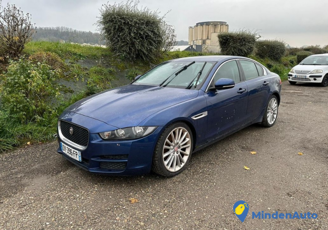 jaguar-xe-20d-180-luxury-sport-122015-big-0