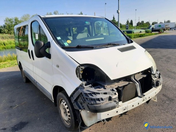 renault-trafic-ii-20-dci-90-passenger-ref-323443-big-3