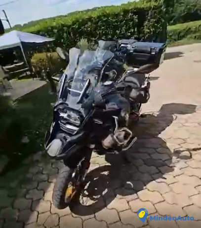 bmw-gs-r-1250-triple-black-2021-big-4