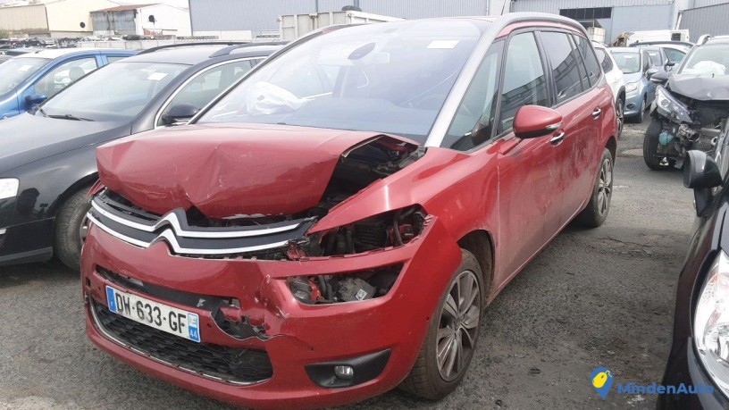 citroen-c4-picasso-dw-633-gf-big-2