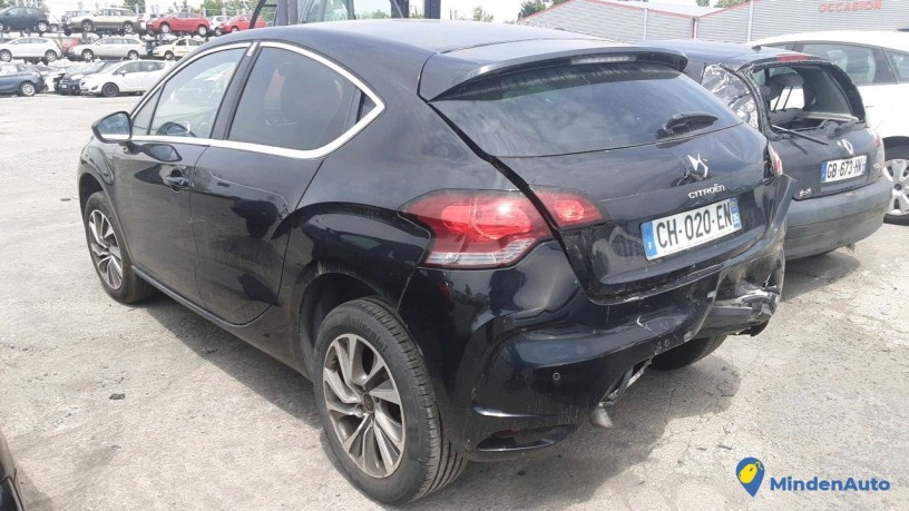 citroen-ds4-ch-020-en-big-3