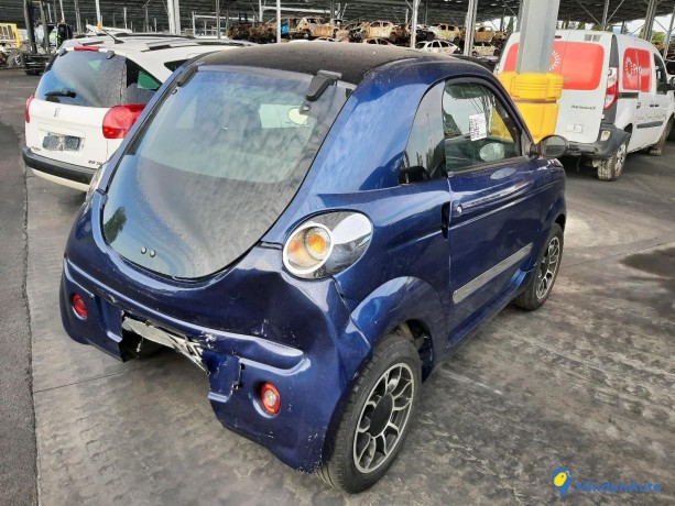 microcar-due-ref-325436-big-3