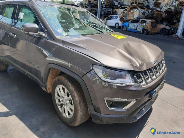 jeep-compass-ii-4xe-13-gse-t4-190-ref-323984-big-3