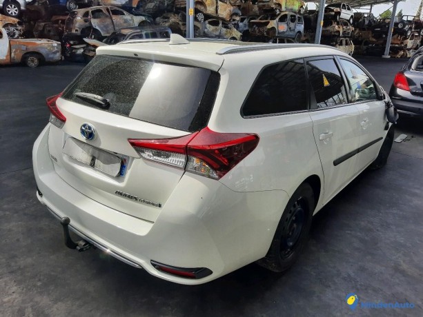 toyota-auris-touring-18vvt-i-99-sport-hybride-ref-319200-big-1