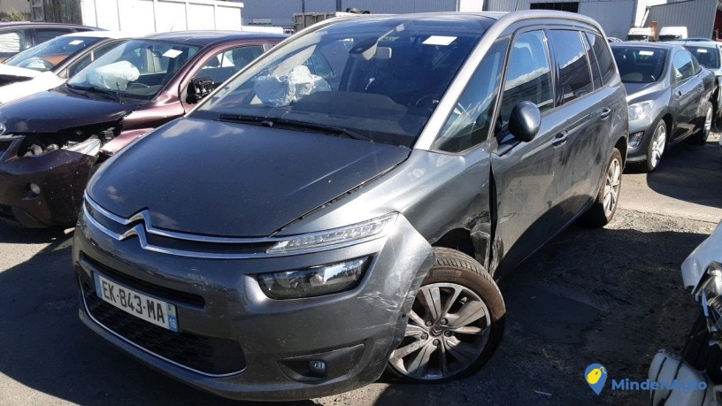 citroen-c4-picasso-ek-843-ma-big-3