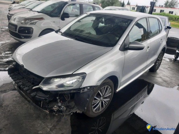 volkswagen-polo-v-12-tsi-90-ref-325056-big-2