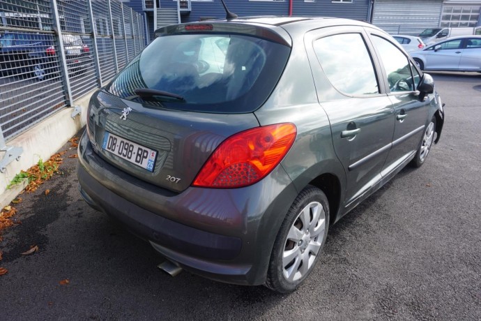 peugeot-207-big-0