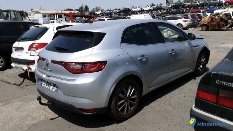 renault-megane-iv-ec-849-jm-big-2