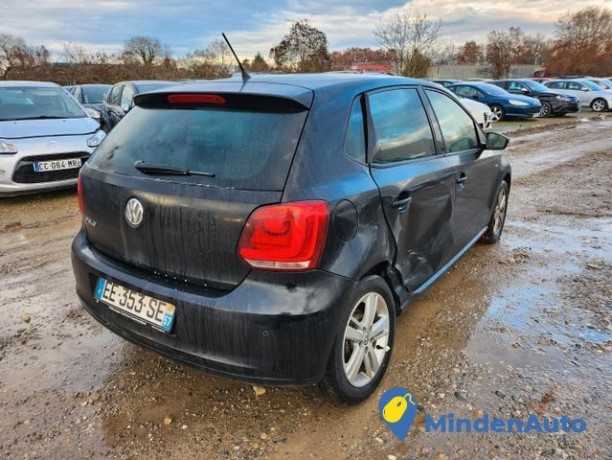 volkswagen-polo-v-match-12l-60-big-3