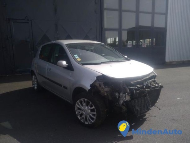 renault-clio-iii-15l-dci-85-big-1