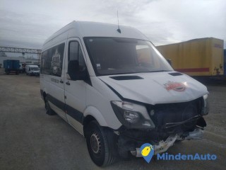 Mercedes-Benz Sprinter II 214 2.2L CDI 145