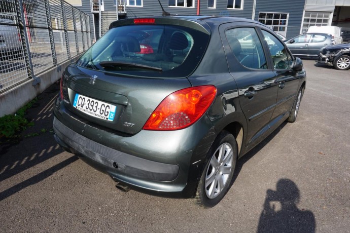 peugeot-207-big-0