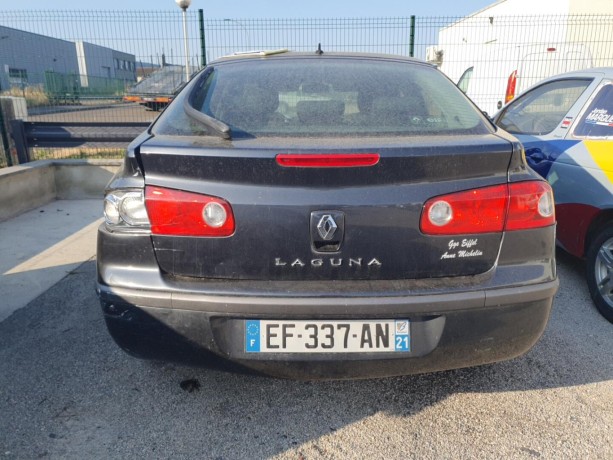 renault-laguna-2-big-6