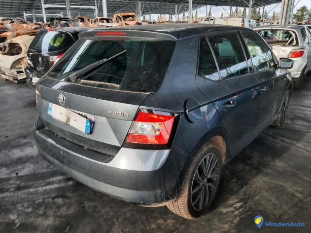 skoda-fabia-iii-12-tsi-90-g-ref-317000-big-3