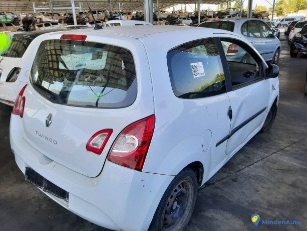 renault-twingo-ii-12i-75-life-ref-328308-big-2