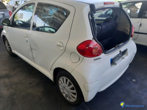 toyota-aygo-10-vvt-i-70-ref-329404-big-2