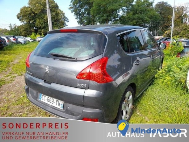 peugeot-3008-allure-20-hdi-150-pano-navi-hud-pdc-lm-gra-110-kw-150-ps-big-1