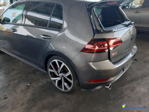 volkswagen-golf-vii-20-tsi-245-gti-perfomance-ref-329794-big-1