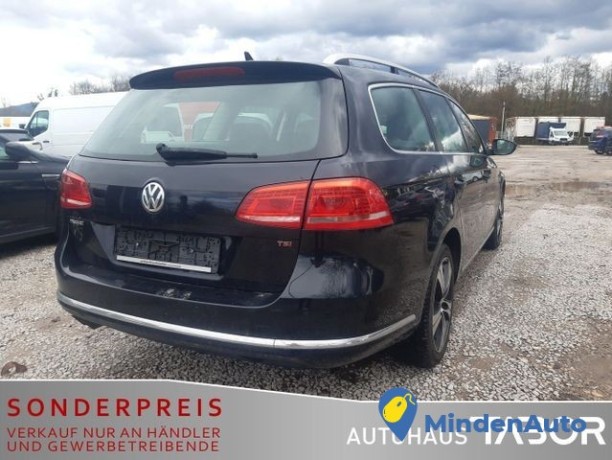 volkswagen-passat-var-18-tsi-dsg-cl-navi-xe-shz-el-heckkla118-kw-160-ch-big-3