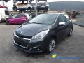 peugeot-208-bluehdi-100-style-small-0