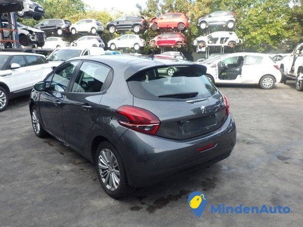 peugeot-208-bluehdi-100-style-big-2