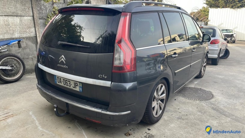 citroen-c4-grand-picasso-1-big-1