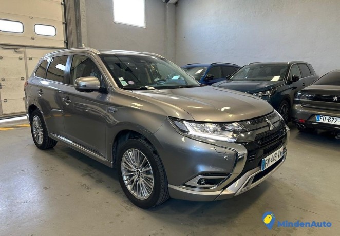 mitsubishi-outlander-hybrid-4x4-intens-2o2o-big-0