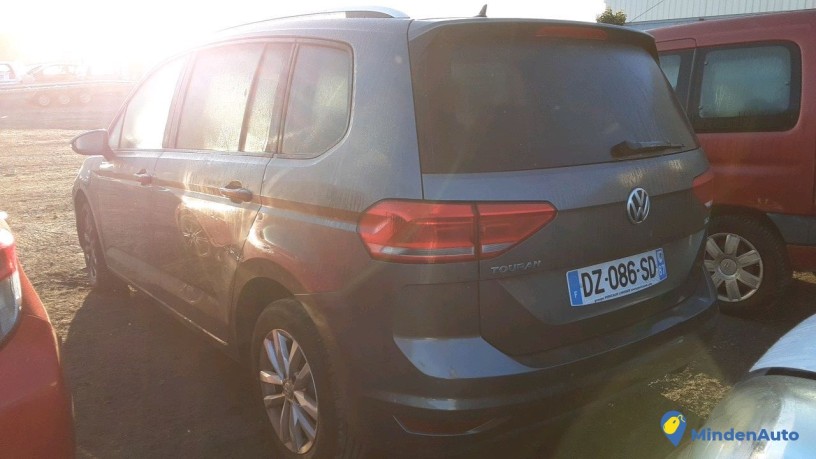 volkswagen-touran-dz-086-sd-big-1