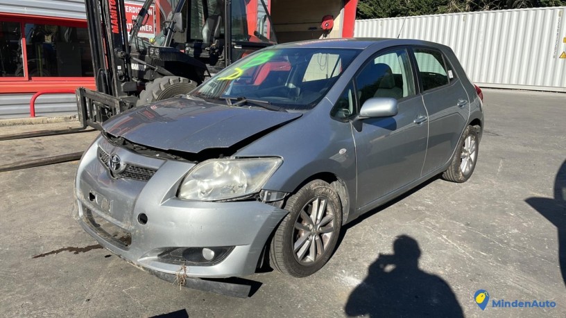 toyota-auris-1-phase-1-reference-du-vehicule-12037439-big-3