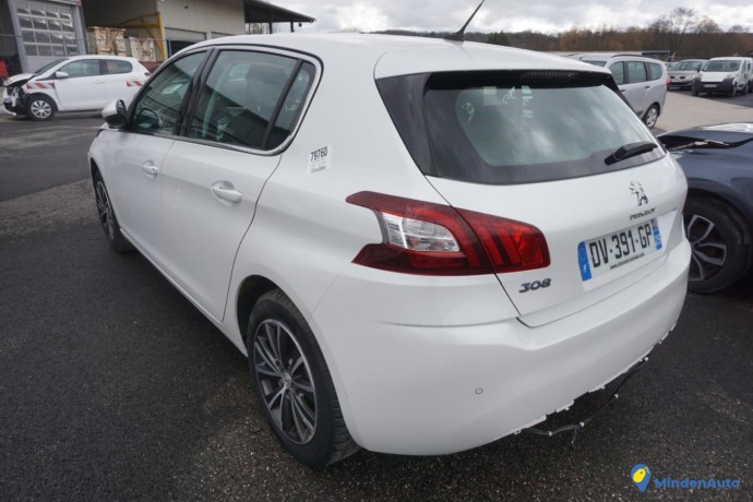 peugeot-308-2-12-puretech-12v-turbo-big-3