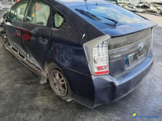 TOYOTA PRIUS III 73 VVT-I 100 Réf : 321237