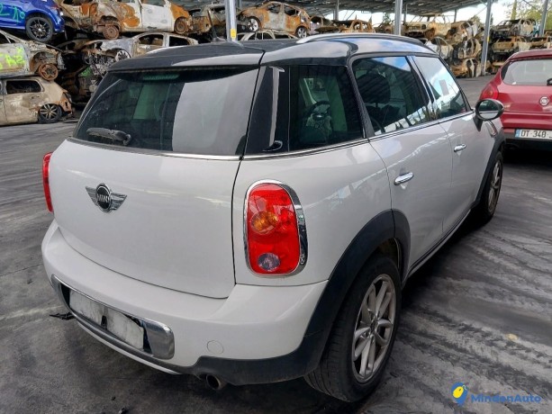 mini-countryman-r60-cooper-all4-16-122-ref-333536-big-3