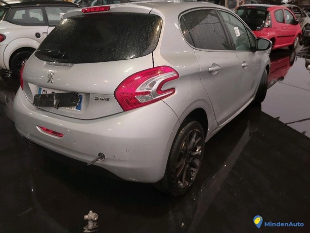 peugeot-208-16-vti-120-feline-ref-331473-big-3