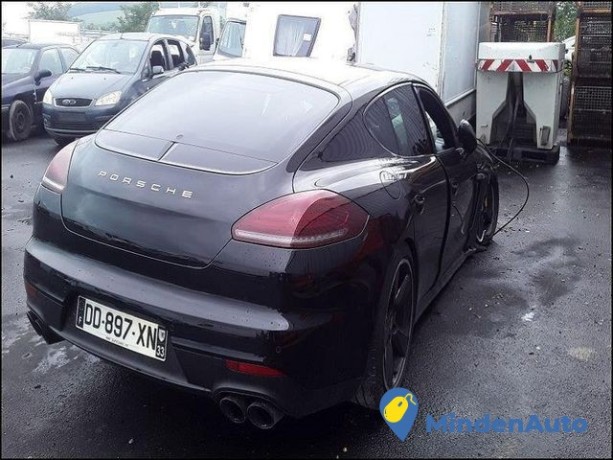 porsche-panamera-970-phase-2-gts-48-i-v8-24v-pdk-440-cv-big-1