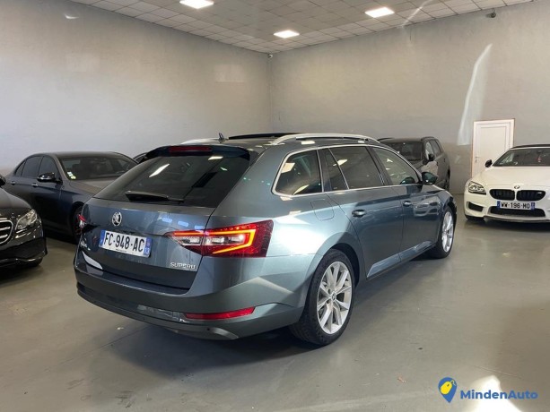 skoda-superb-combi-2otdi-15ocv-style-iv-2o19-big-3