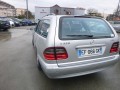 mercedes-classe-e-210-small-3