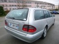 mercedes-classe-e-210-small-2