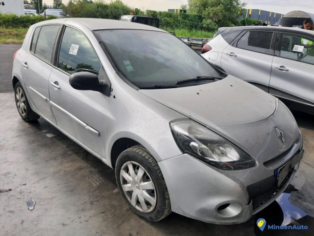 renault-clio-iii-15-dci-90-gazole-325310-big-2