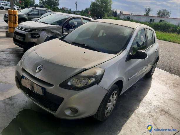 renault-clio-iii-15-dci-90-gazole-325310-big-0