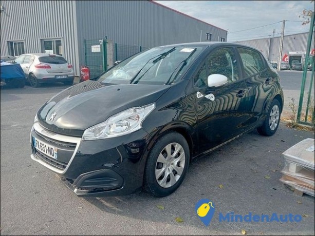 peugeot-208-jaime-moteur-12-ltr-50-kw-puretech-big-0