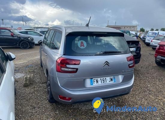 citroen-c4-spacetourer-15-bluehdi-130-big-0