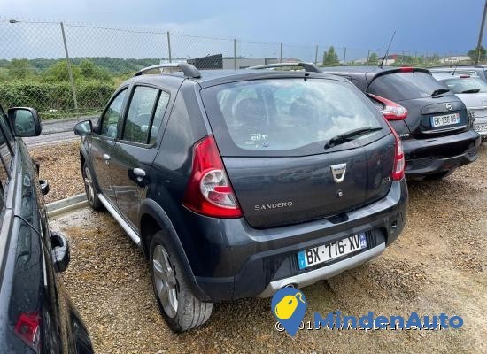 dacia-sandero-stepway-15-dci-90-big-1