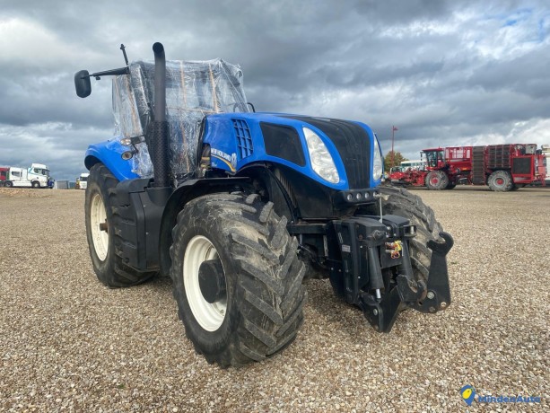 new-holland-t8360-big-1