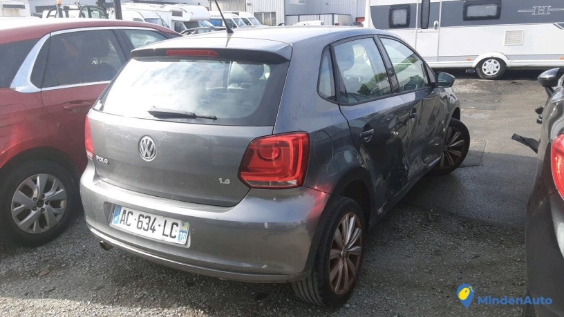 volkswagen-polo-ac-634-lc-big-3